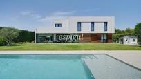 Vista exterior de Casa o xalet en venda en Llagostera amb Aire condicionat, Calefacció i Parquet