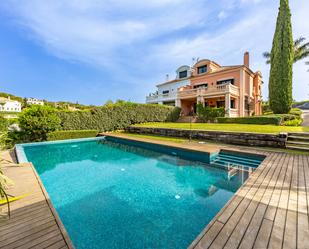 Jardí de Casa adosada en venda en Sotogrande amb Aire condicionat, Calefacció i Jardí privat