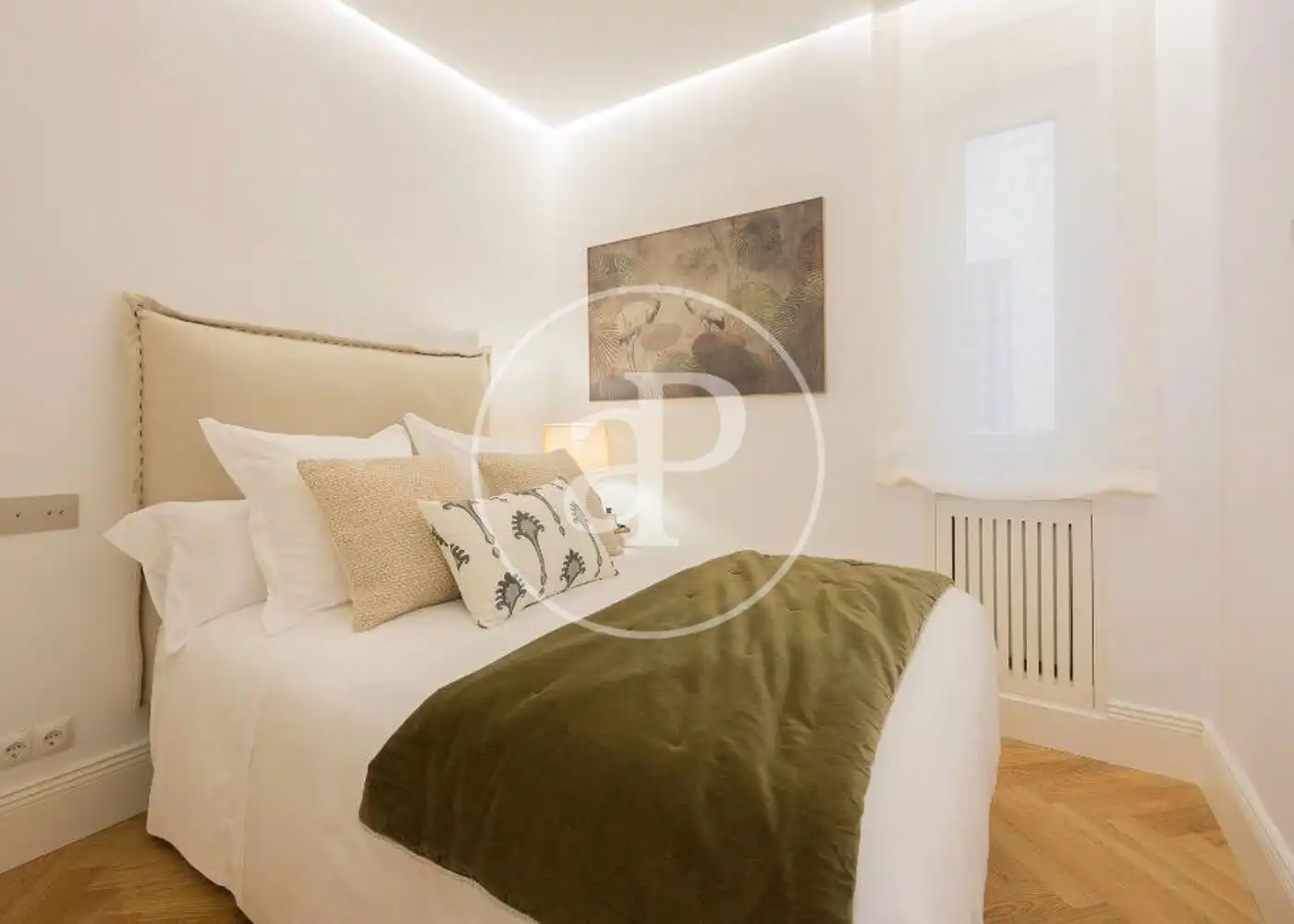 Bedroom of Flat for sale in Madrid  with Air Conditioner, Heating and Storage room