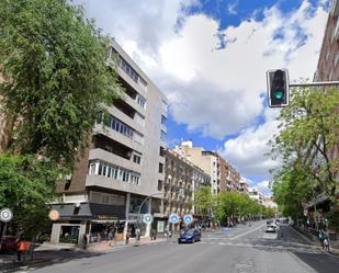 Vista exterior de Estudi de lloguer en  Madrid Capital amb Aire condicionat