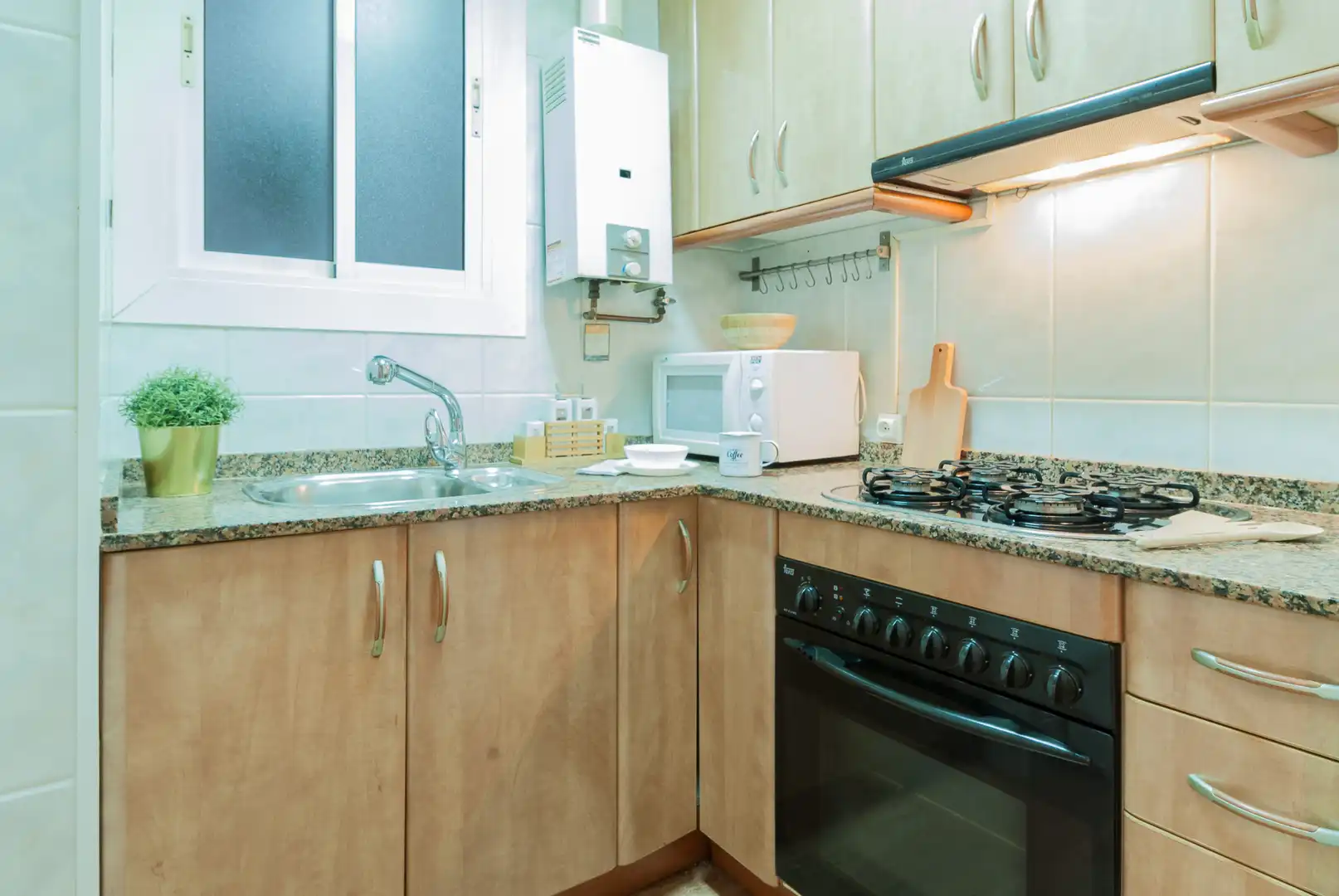 Küche von Wohnung zum Verkauf in Barcelona mit Waschmaschine