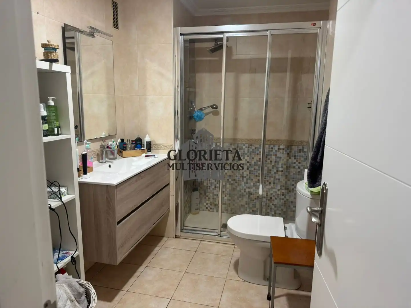 Baño de Piso en venta en Vigo  con Calefacción y Trastero