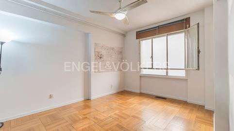Foto 2 de Apartamento en venta en Almagro, Madrid