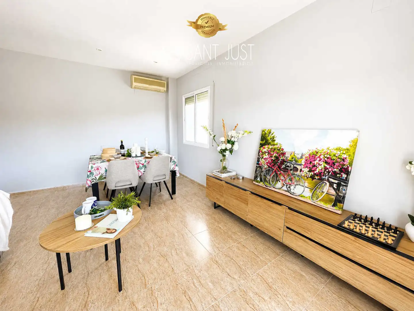Comedor de Ático en venta en Salou con Aire acondicionado, Terraza y Amueblado