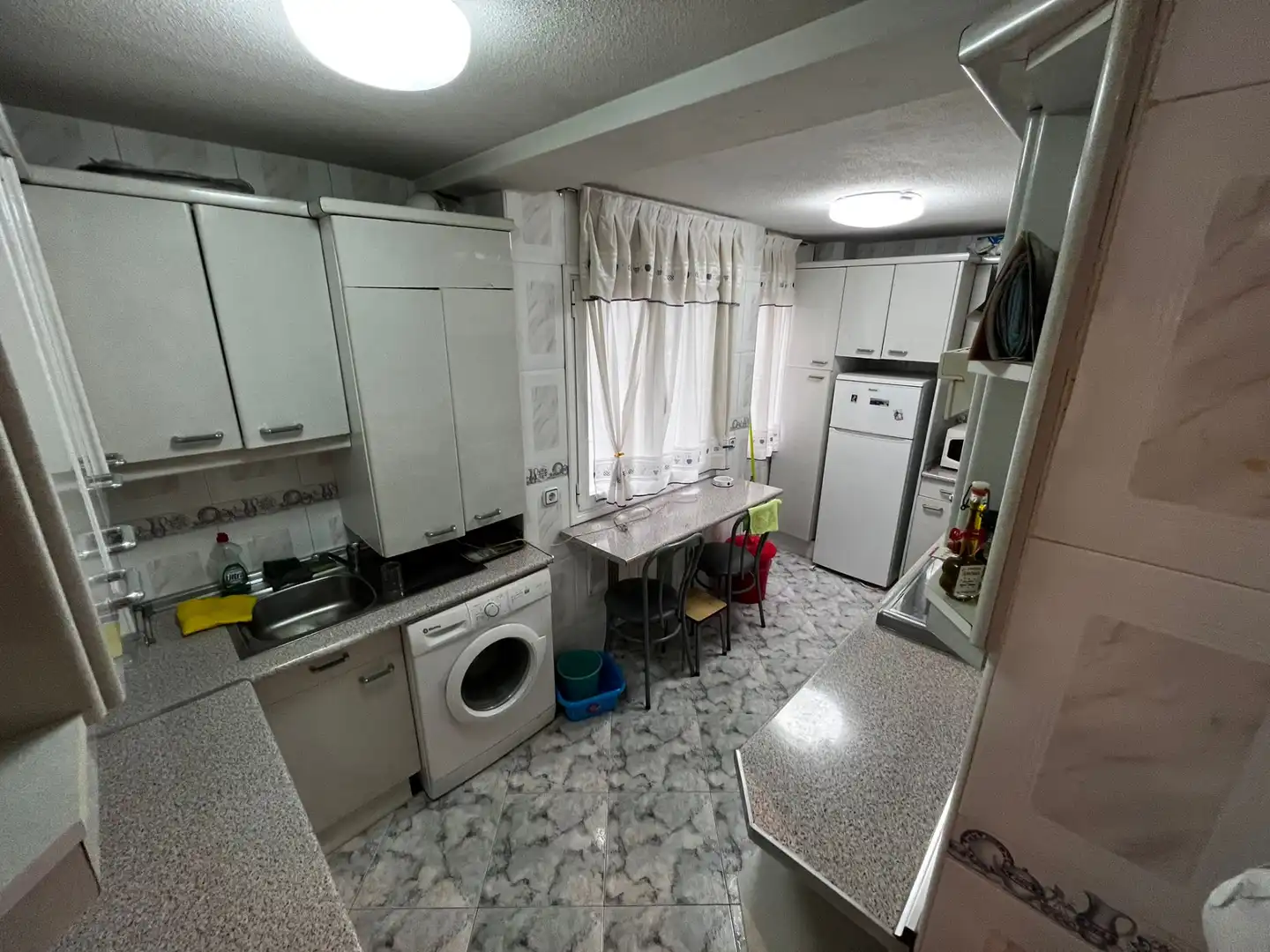 Kitchen of Flat for sale in Fuenlabrada  with Air Conditioner and Furnished