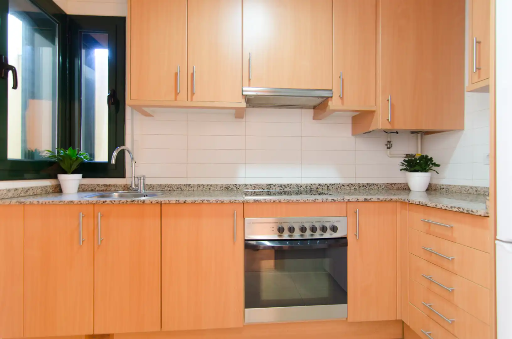 Cuina de Pis de lloguer en Sallent amb Calefacció, Parquet i Forn