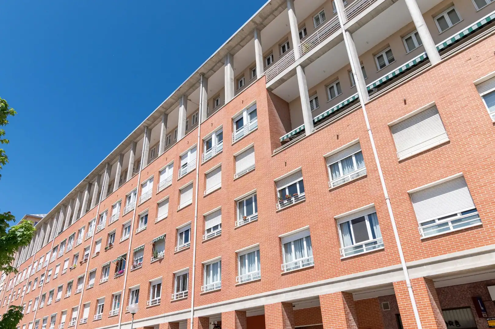 Vista exterior de Pis en venda en  Pamplona / Iruña amb Calefacció, Parquet i Traster