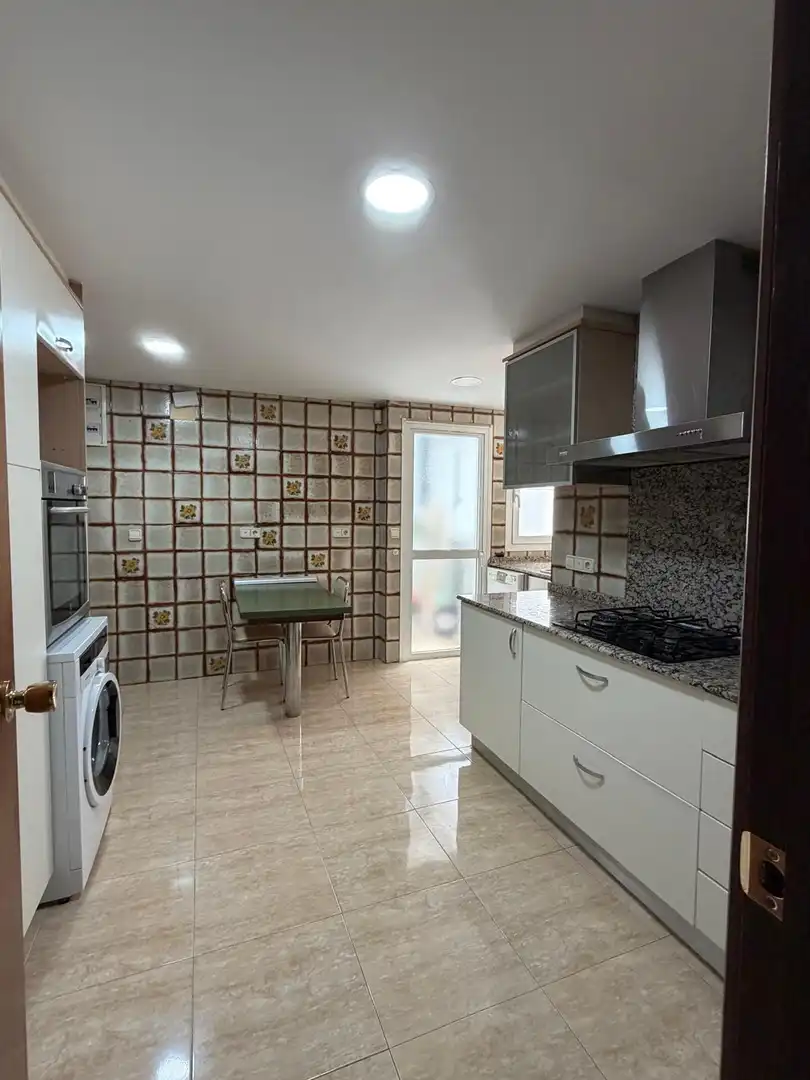 Wohnung mit Aufzug zur Miete in Quatre Carreres, imagen 22