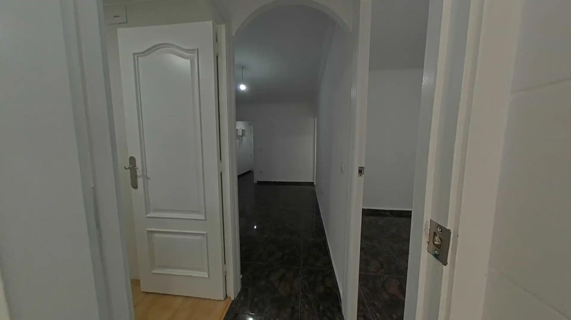 Piso en venta en L'Hospitalet de Llobregat con Calefacción y Amueblado