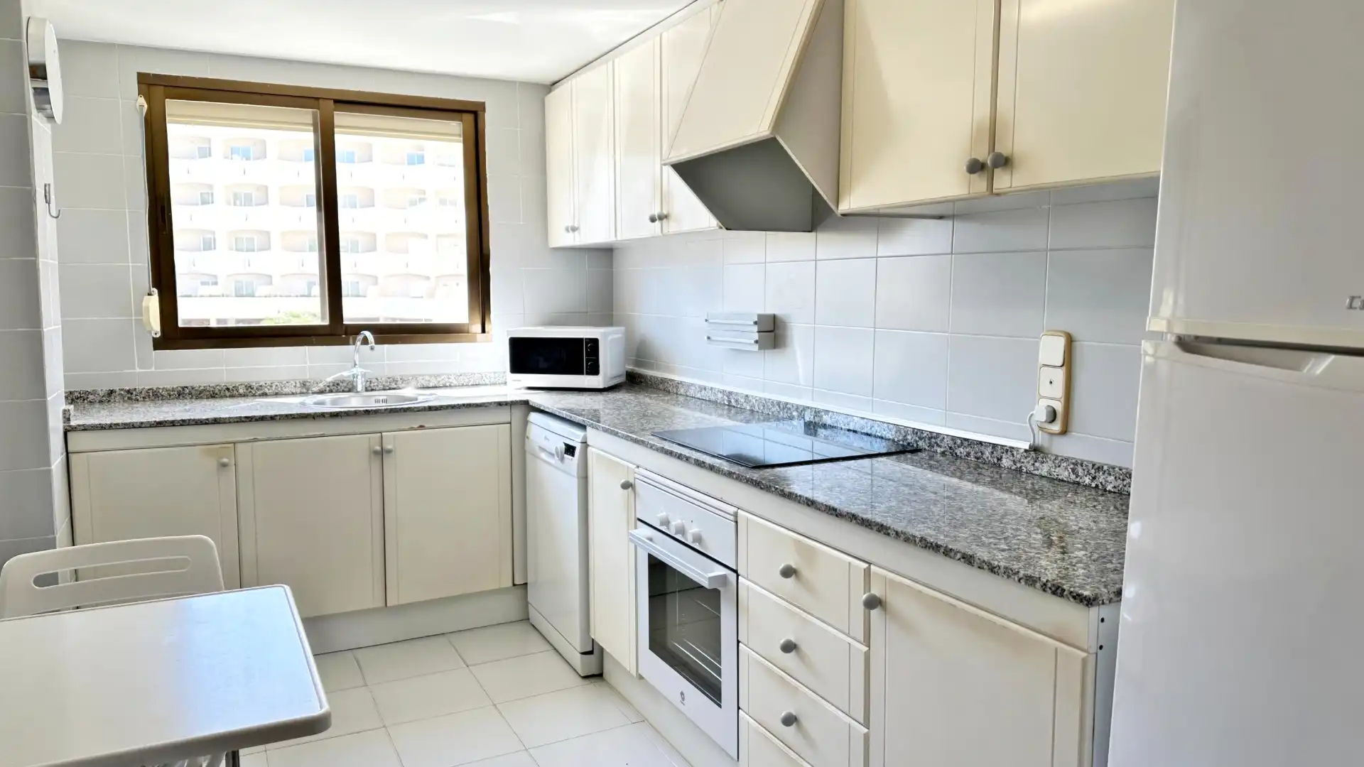 Apartament amb piscina de lloguer a Passeig Marítim de Neptú, imagen 22