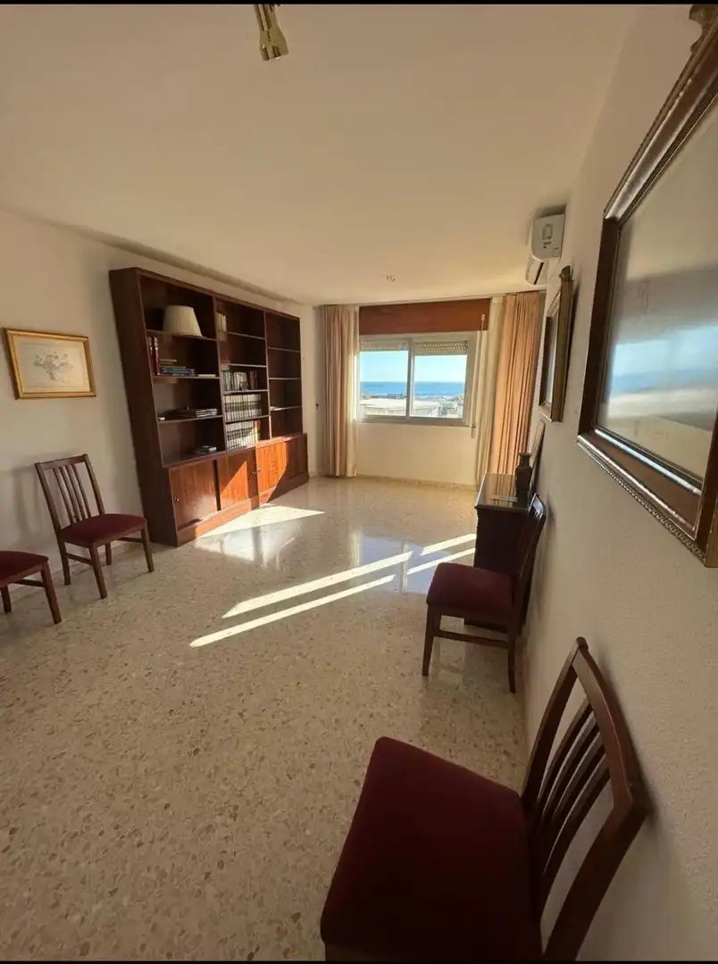 Sala de estar de Piso en venta en Rincón de la Victoria con Aire acondicionado, Terraza y Piscina comunitaria