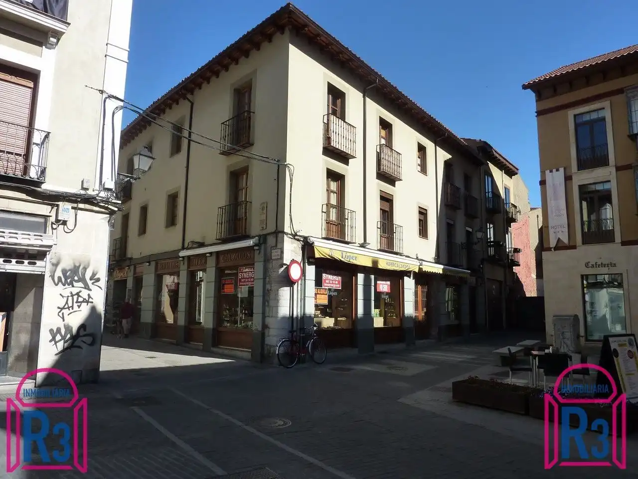 Gewerbefläche zur Miete in Casco Antiguo