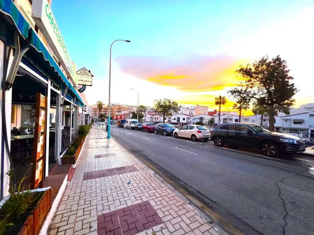 Local comercial en venda a La Carihuela - Los Nidos, imagen 4