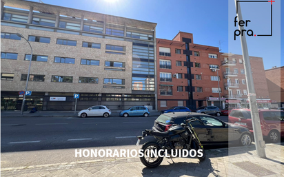 Exterior view of Premises for sale in  Madrid Capital