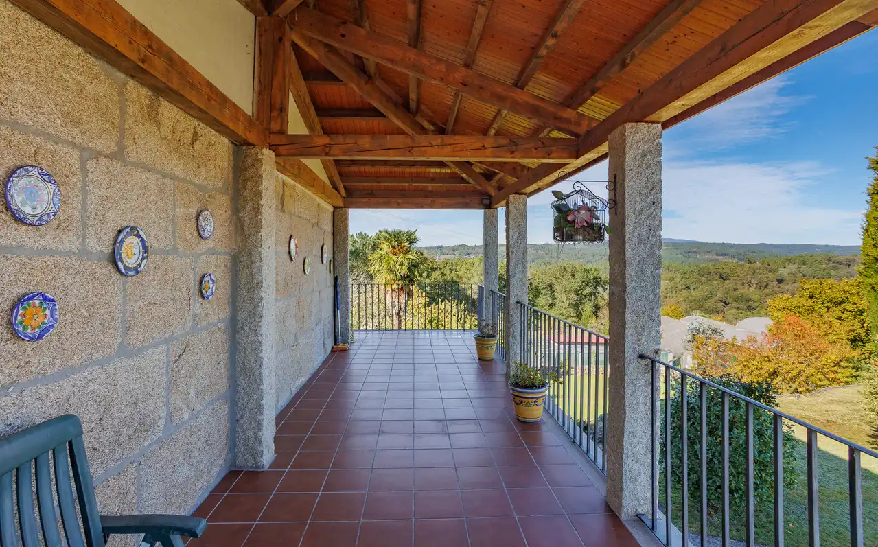 Casa amb terrassa en venda a Amoeiro, imagen 34