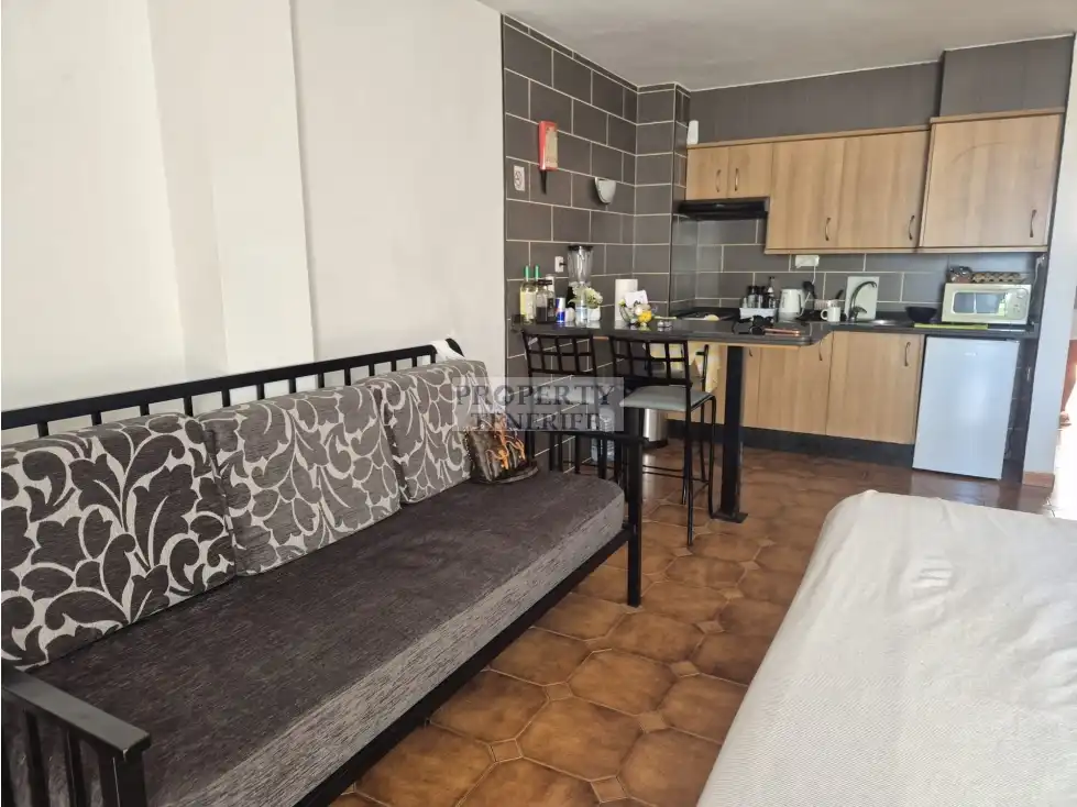 Habitación de Estudio en venta en Adeje con Terraza, Piscina y Amueblado