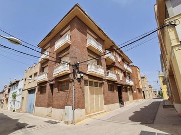 Casa amb balcó en venda a Bítem