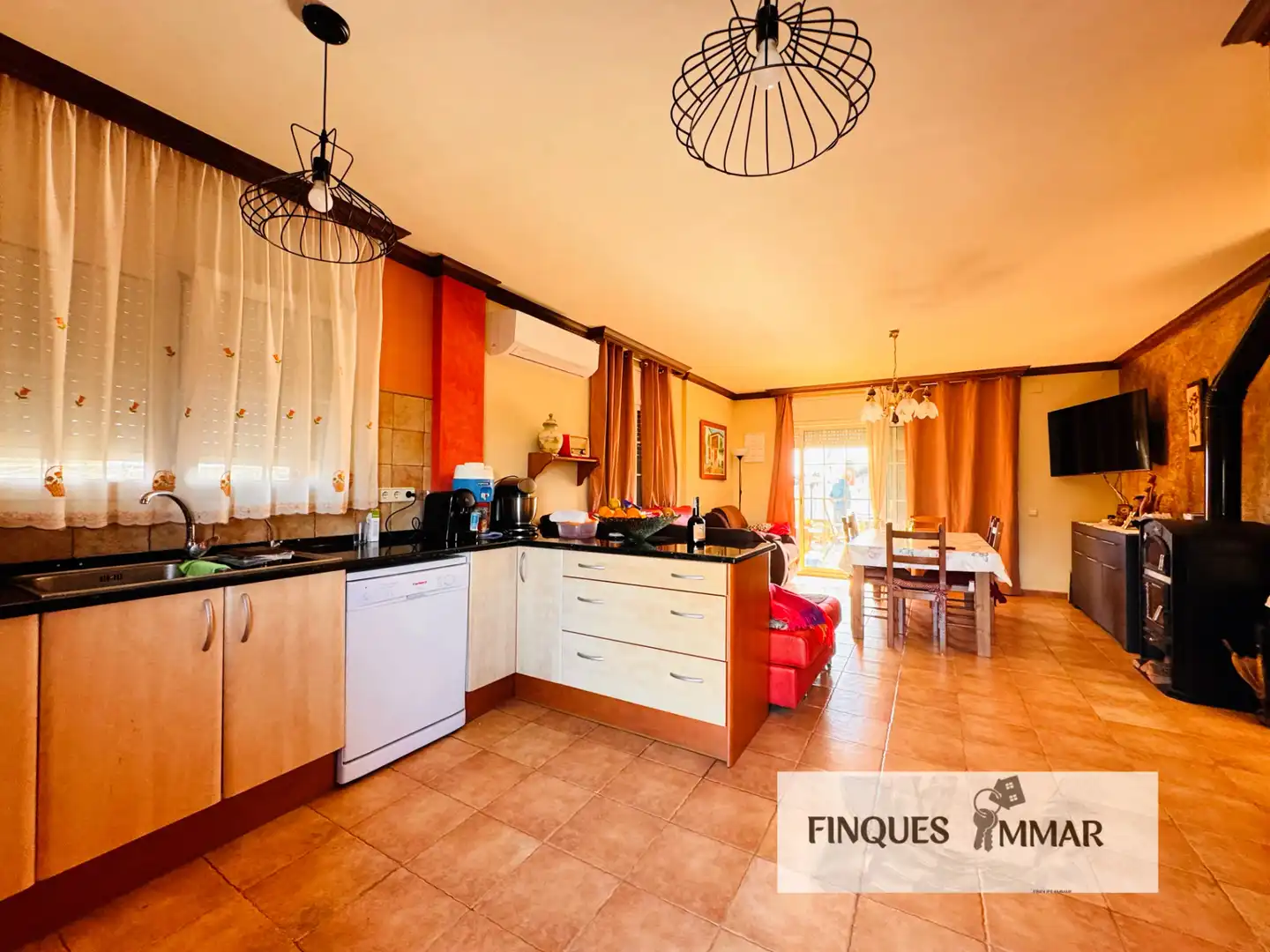 Cocina de Casa o chalet en venta en Sils con Aire acondicionado, Calefacción y Jardín privado