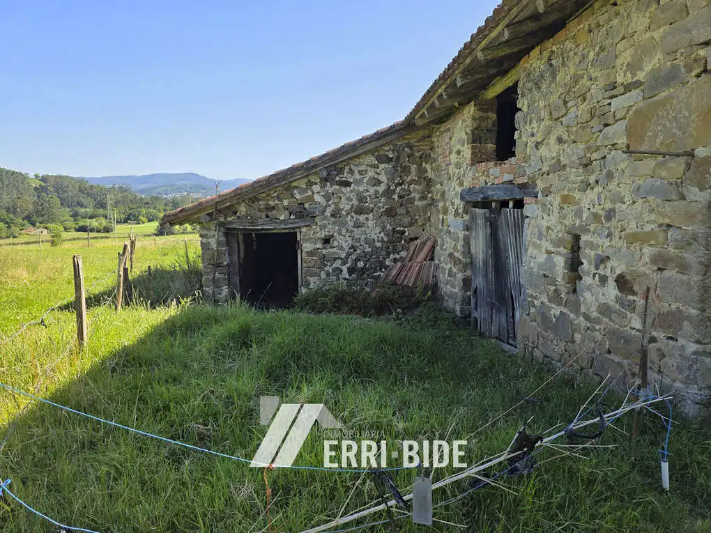 Country house zum Verkauf in Maruri-Jatabe mit Privatgarten und Abstellraum
