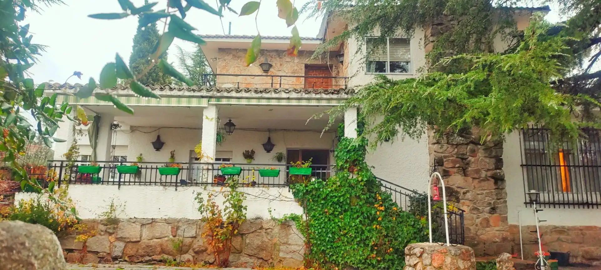Außenansicht von Haus oder Chalet zum Verkauf in Moralzarzal mit Heizung, Privatgarten und Terrasse