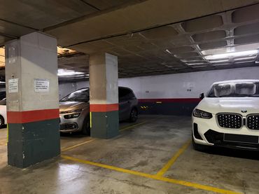 Einzelparkplatz mit Aufzug zum Verkauf in Calle de Santa Leonor