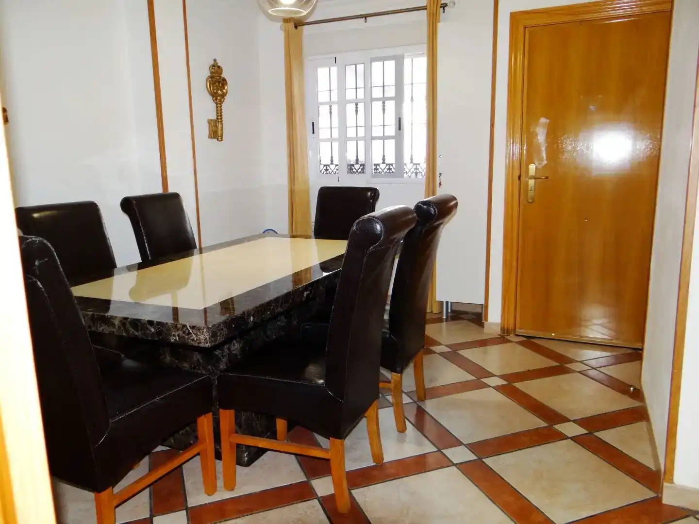 Menjador de Casa adosada en venda en Platero - El Limón
