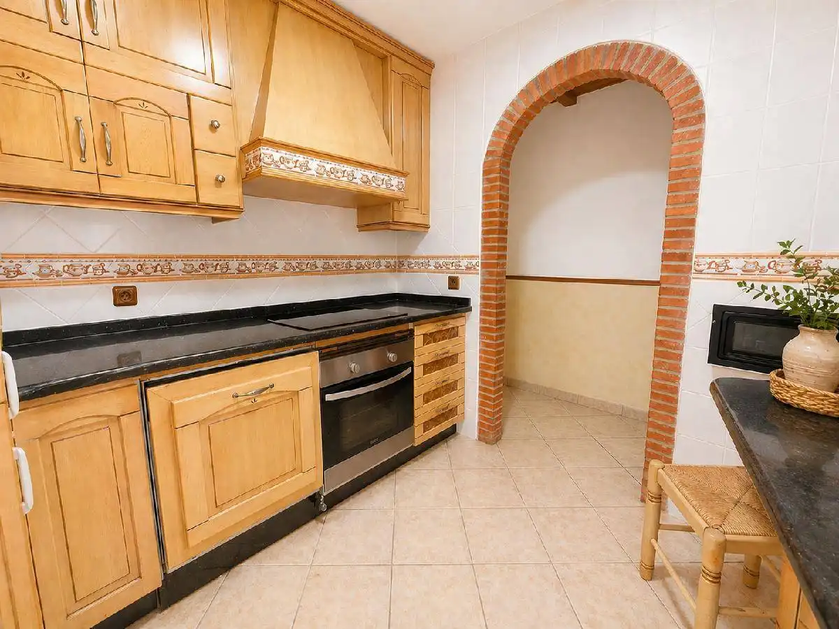 Cocina de Piso en venta en Marbella con Aire acondicionado, Jardín privado y Piscina