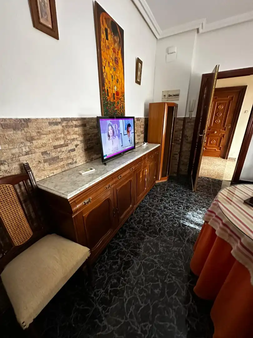 Sala de estar de Piso en venta en Jaén con Aire acondicionado y Amueblado