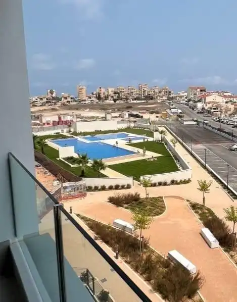 Piscina de Apartamento en venta en Torrevieja con Calefacción, Terraza y Amueblado