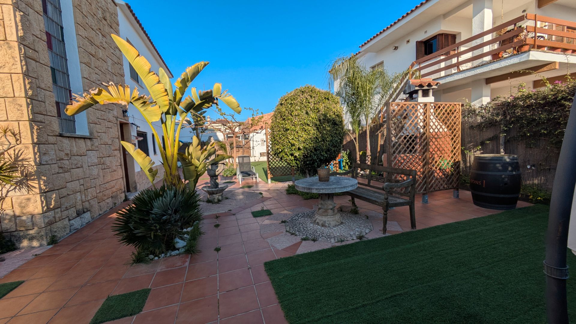 Garden of House or chalet for sale in Torredembarra  with Air Conditioner, Heating and Private garden