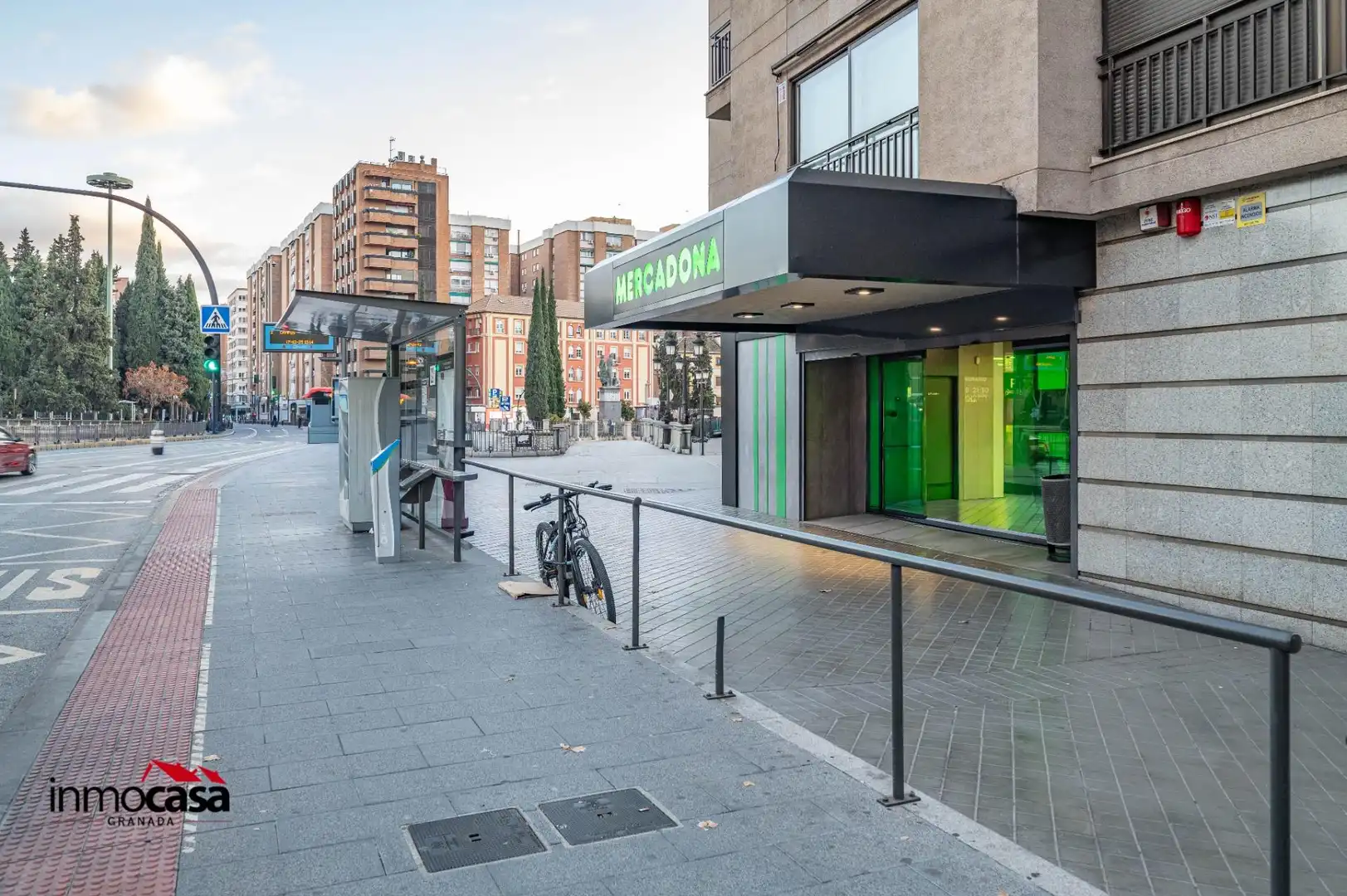 Vista exterior de Pis en venda en Granada