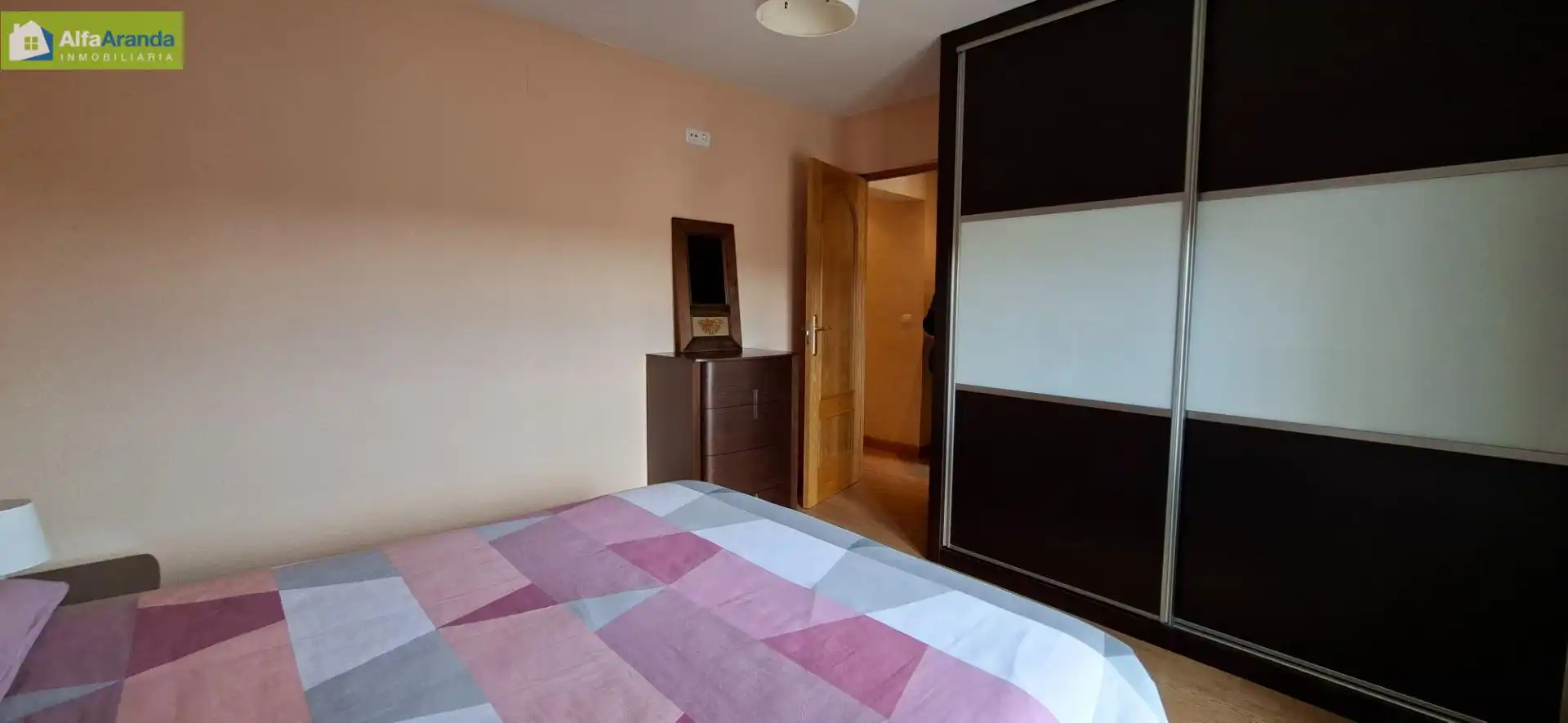 Dormitori de Casa o xalet en venda en Anguix amb Calefacció, Terrassa i Traster