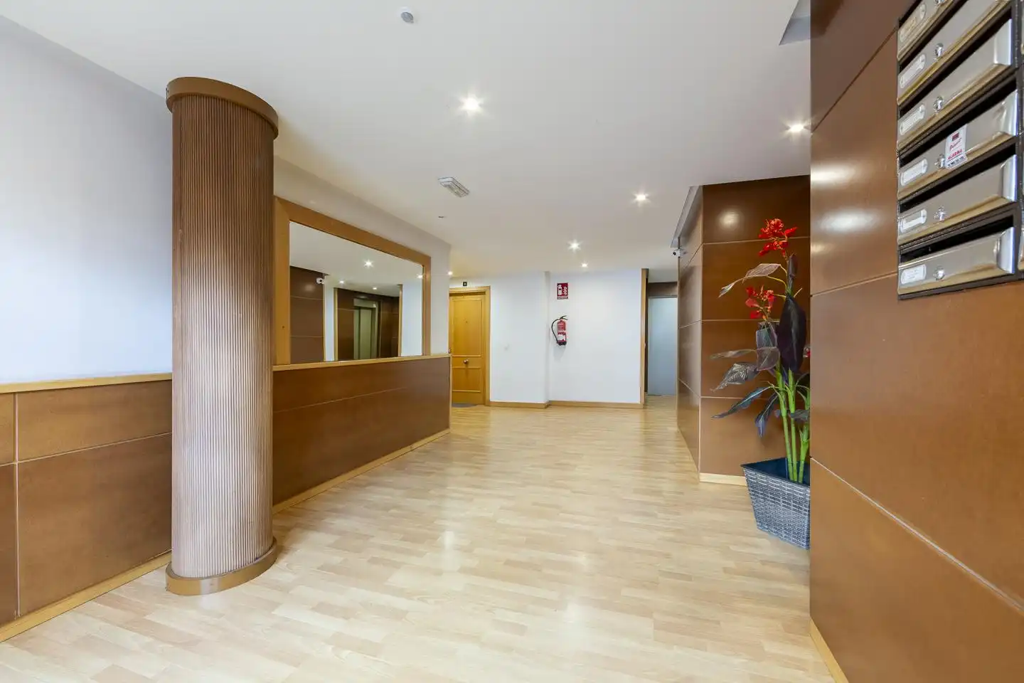 Ground floor for sale in Almería  with Air Conditioner, Terrace and Storage room