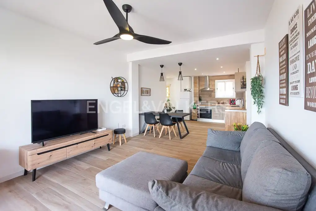 Living room of Apartments for sale in Peñíscola / Peníscola  with Heating, Furnished and Balcony