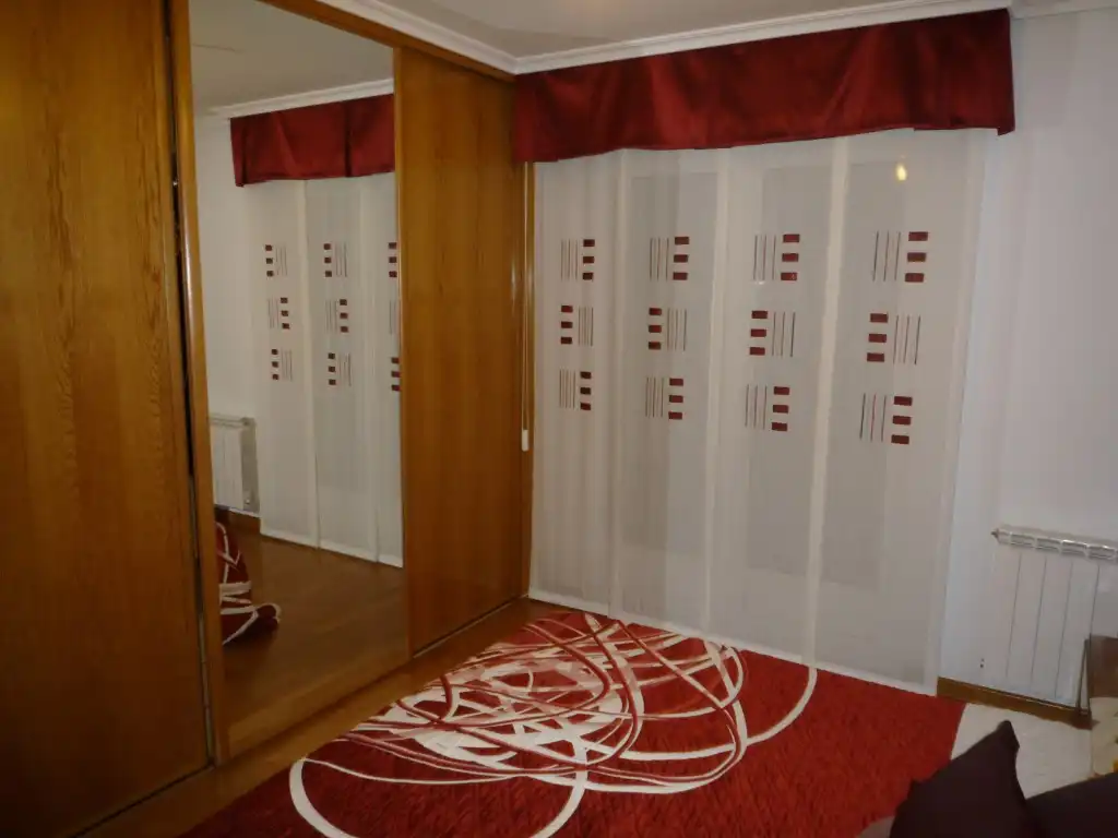 Habitación de Casa adosada en venta en Carracedelo