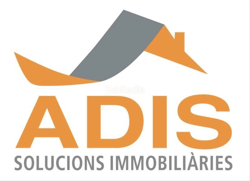 Vista exterior de Casa o chalet en venta en Sant Boi de Llobregat con Jardín privado