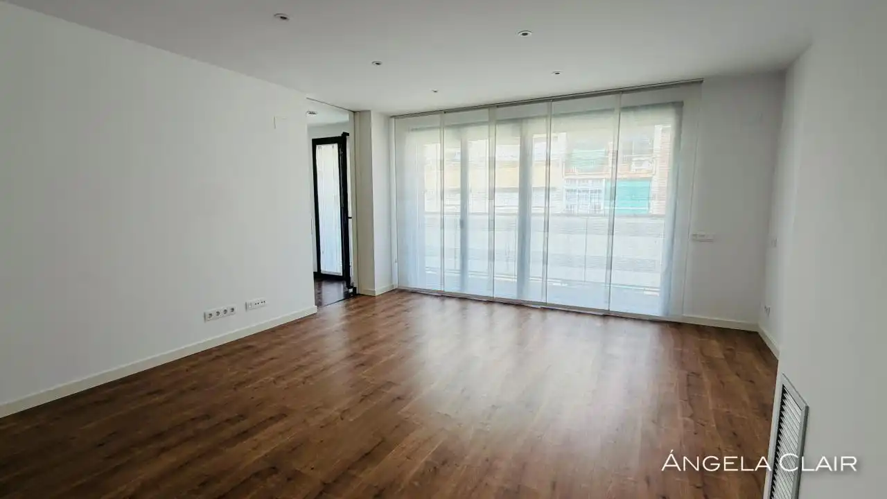 Sala de estar de Piso de alquiler en Barcelona con Aire acondicionado, Calefacción y Parquet