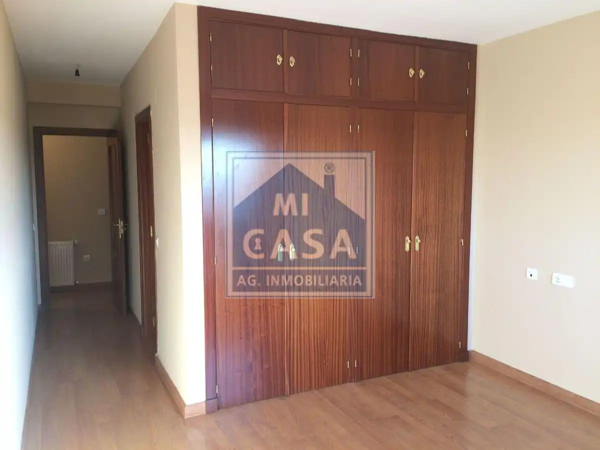 Schlafzimmer von Wohnung zur Miete in Mérida mit Heizung, Terrasse und Abstellraum