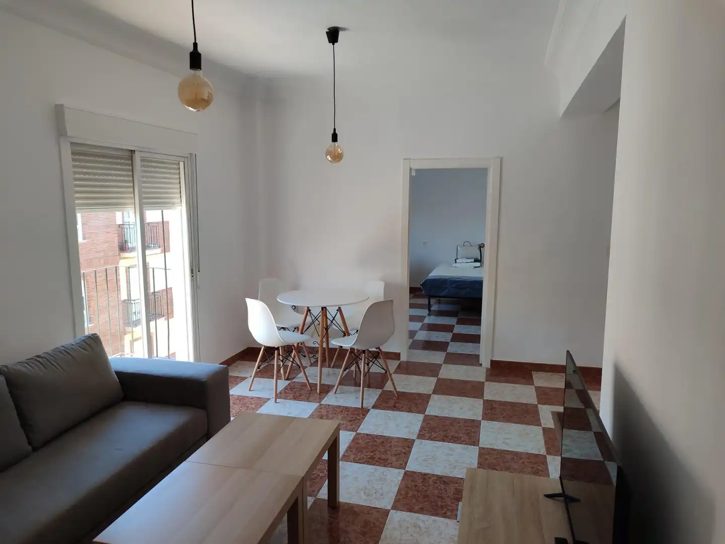 Sala d'estar de Pis de lloguer en Granada amb Terrassa, Moblat i Balcó