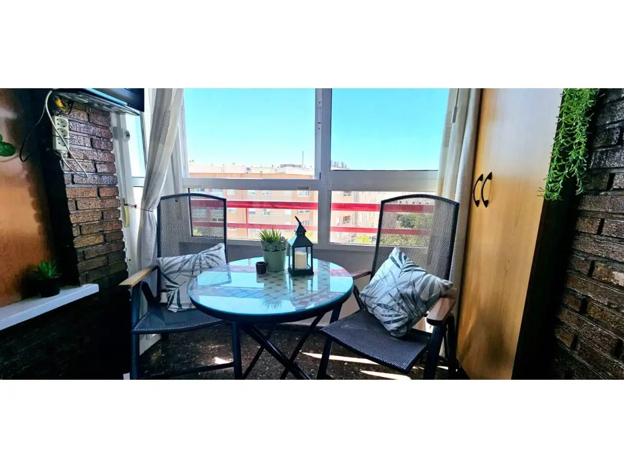 Exterior view of Flat for sale in Casco Urbano