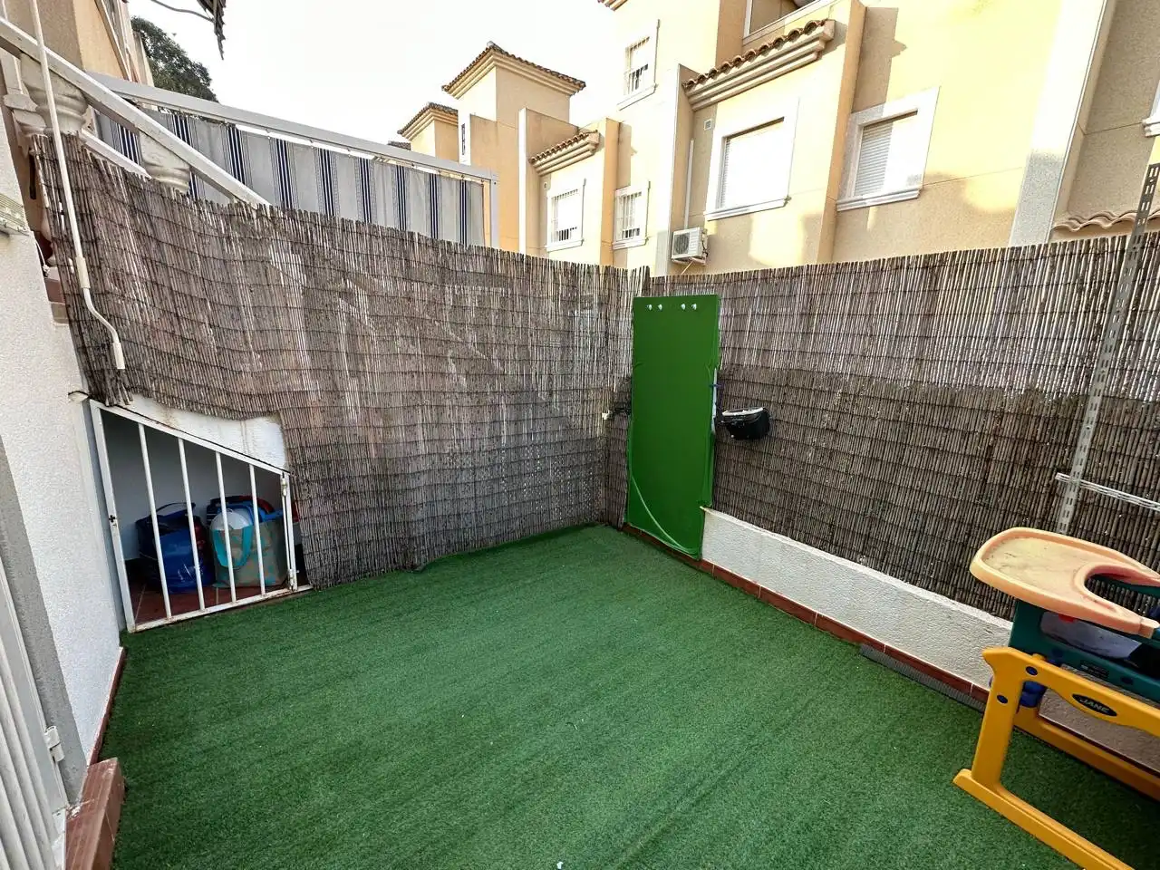 Terrace of Ground floor for rent in Guardamar del Segura  with Air Conditioner, Heating and Private garden