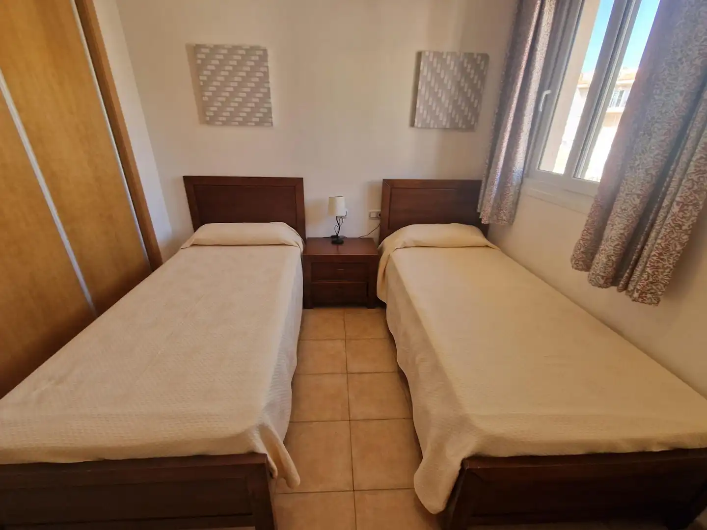 Habitación de Apartamento en venta en Águilas con Aire acondicionado, Jardín privado y Terraza