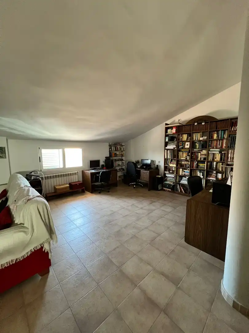 Einfamilien-Reihenhaus zum Verkauf in Sagunto / Sagunt mit Klimaanlage, Heizung und Terrasse