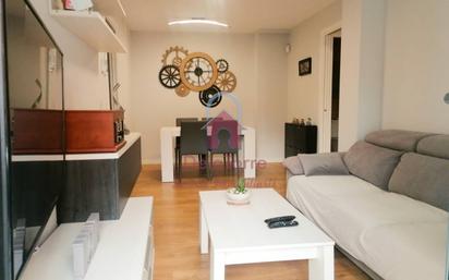 Living room of Flat for sale in Terrassa  with Air Conditioner and Balcony