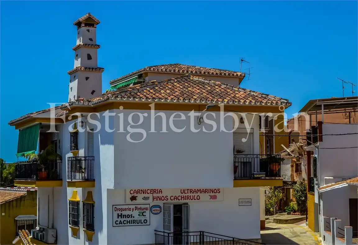 Vista exterior de Apartament en venda en Vélez-Málaga amb Aire condicionat, Terrassa i Traster