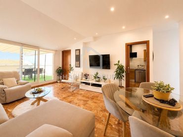Penthouse with lift for sale in Cala en Blanes