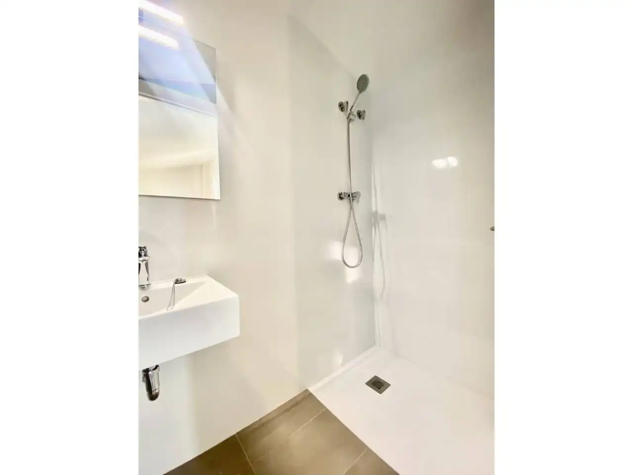 Bathroom of Duplexes for sale in Olot  with Heating, Terrace and Storage room