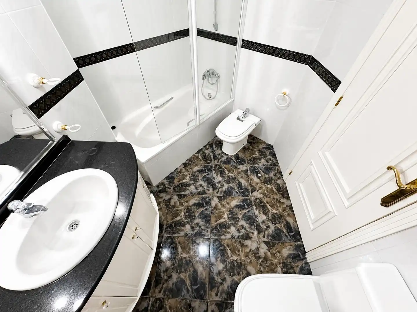Baño de Piso en venta en Crevillent con Aire acondicionado, Calefacción y Parquet