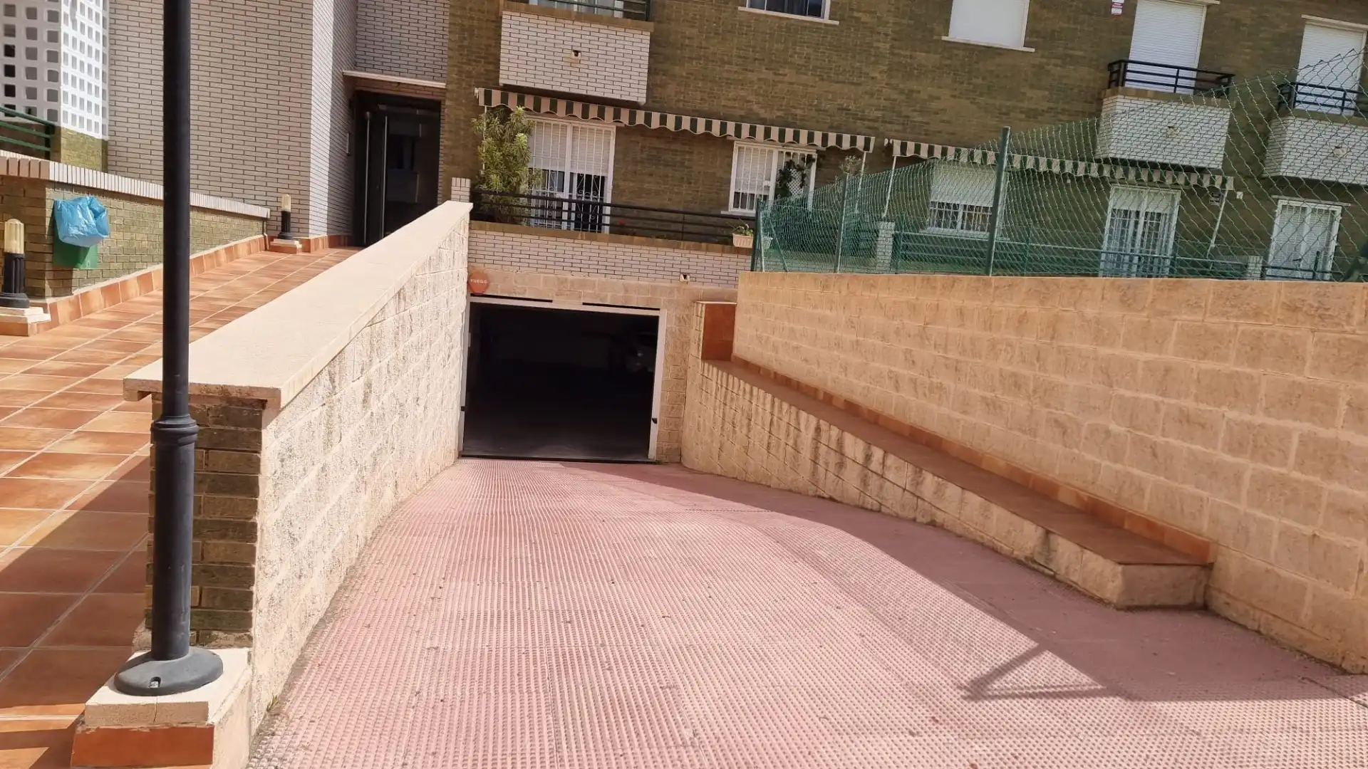 Aparcament de Garatge de lloguer en Roquetas de Mar