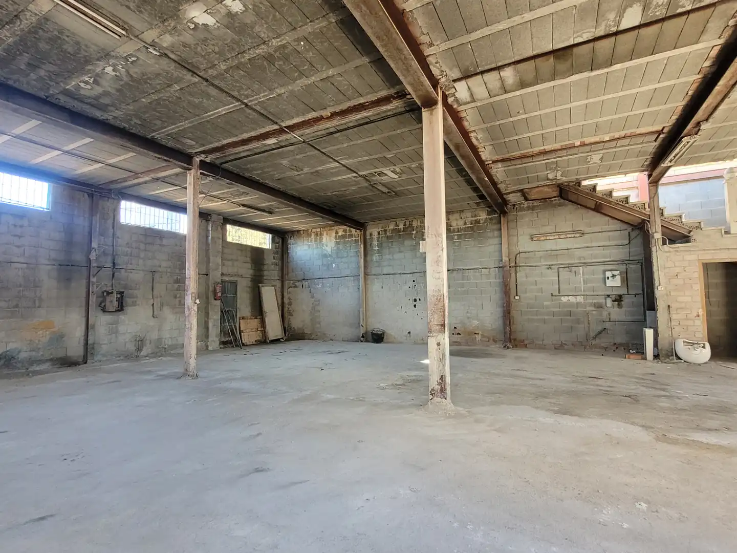 Nave industrial en venta en Maracena